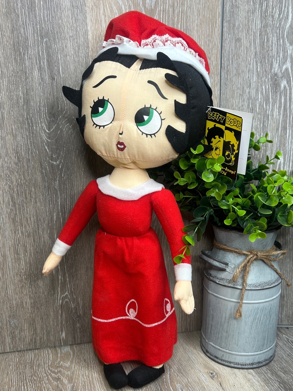 NWT King Features Syndicate Vintage 2006 Betty Boop 16.5in Red Santa Dress Plush